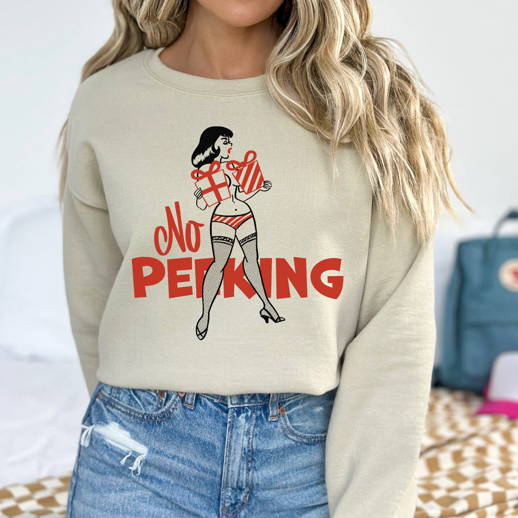 No Peeking - Pinup Christmas - Women's Unisex Sweatshirt Sand