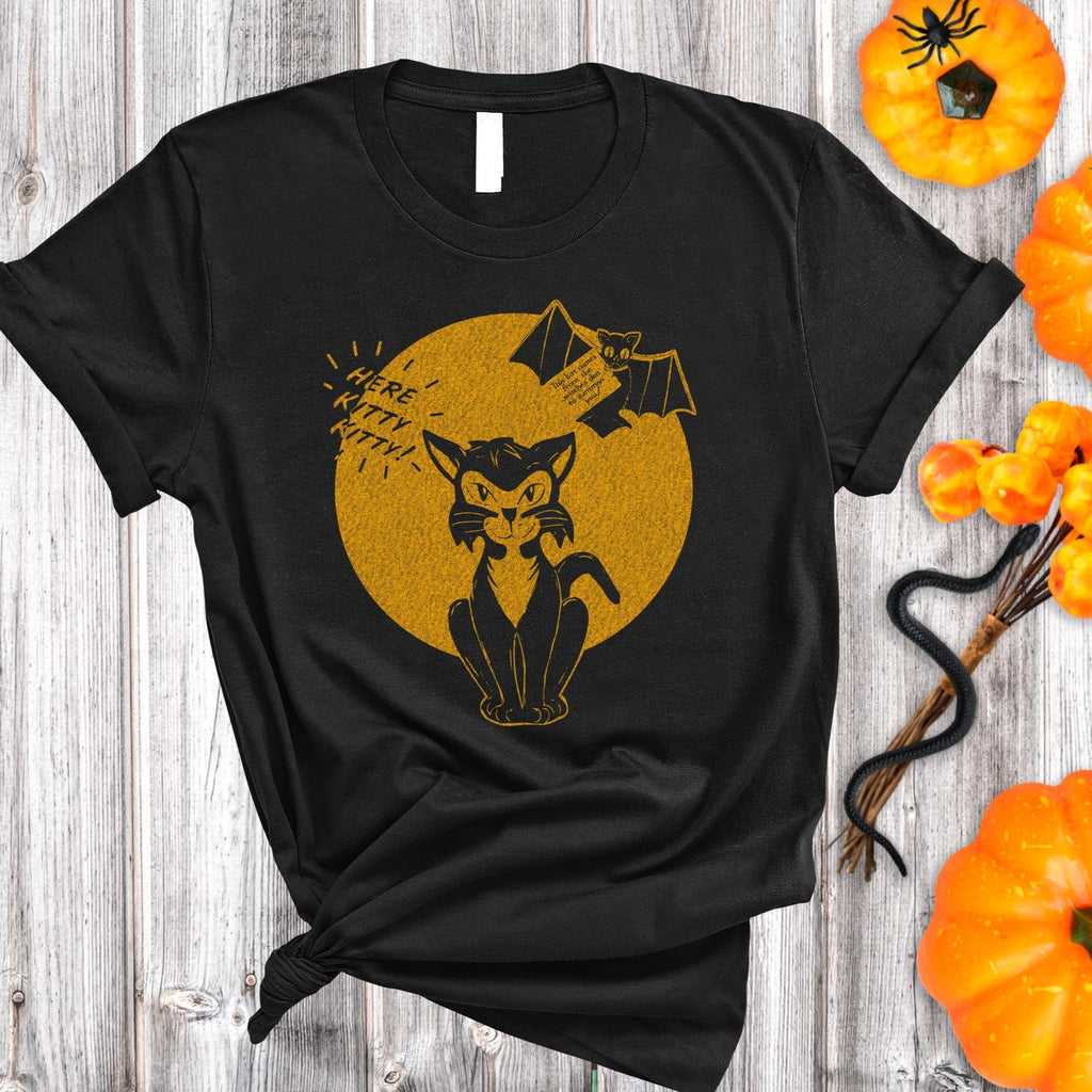 Here Kitty Kitty, The Witch's Cat, Vintage Halloween Black Cat Distressed Aged Retro PrintWomen's T-shirt