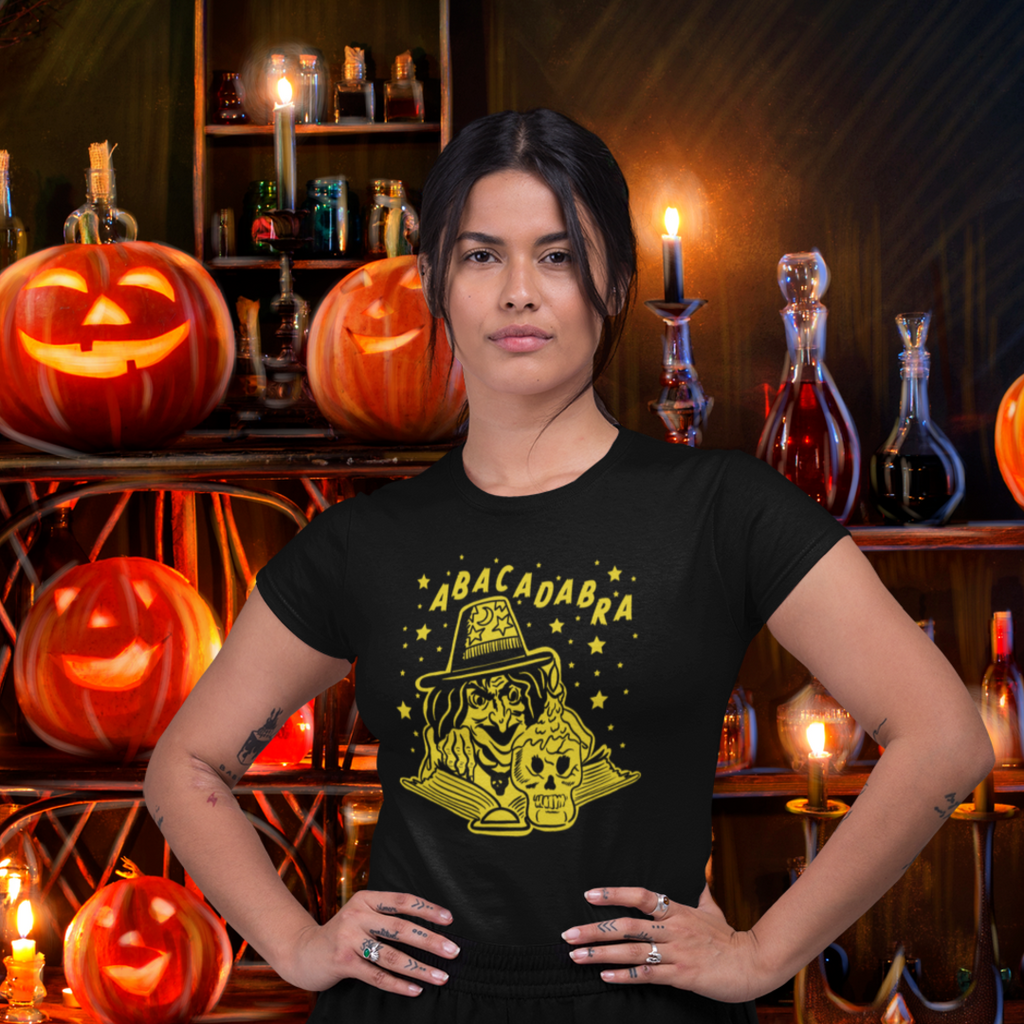 Halloween Vintage Witch Abacadabra Black Women's T-shirt